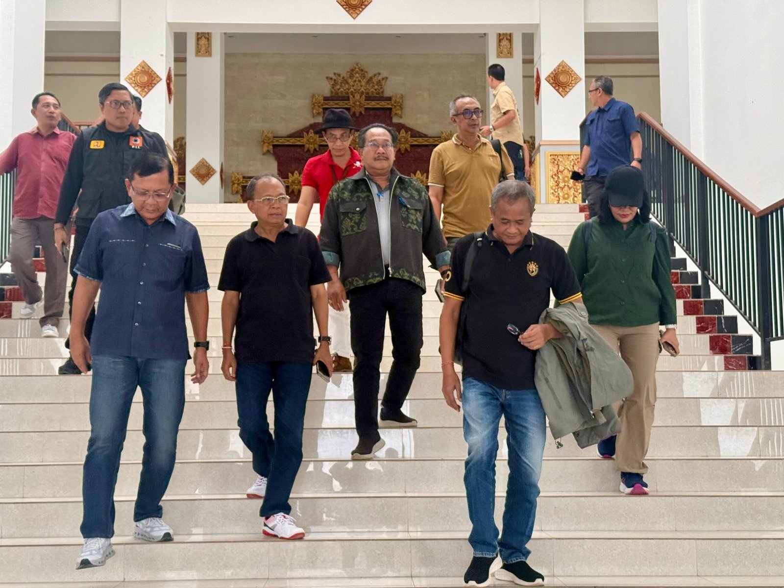 GUBERNUR KOSTER SEPAKATI PEMBEBASAN LAHAN TURYAPADA TOWER BULELENG BERSAMA MASYARAKAT: HARGA BERDASARKAN HASIL APPRAISAL