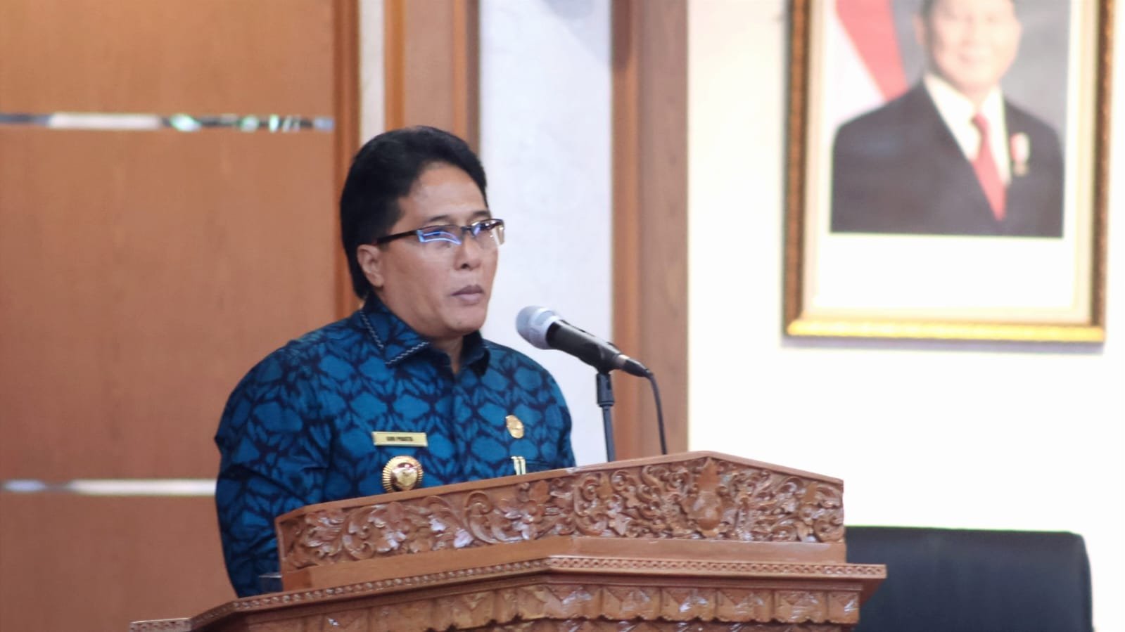 WAGUB GIRI PRASTA SAMPAIKAN PENDAPAT GUBERNUR TERHADAP RAPERDA PERUBAHAN PAJAK DAN RETRIBUSI DAERAH BALI