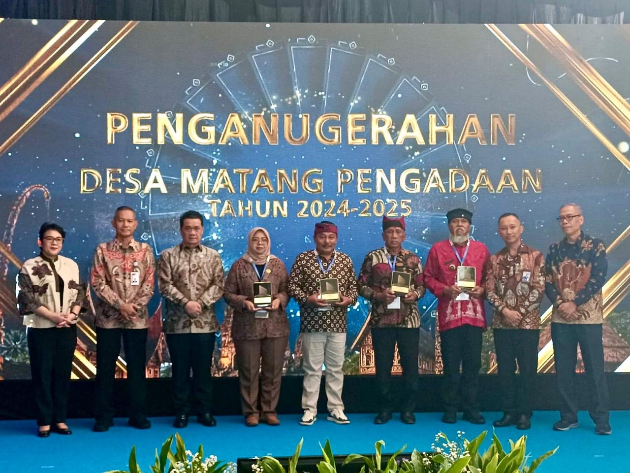 DESA SUKOJATI BANYUWANGI RAIH PENGHARGAAN NASIONAL “DESA MATANG PENGADAAN” DARI LKPP RI