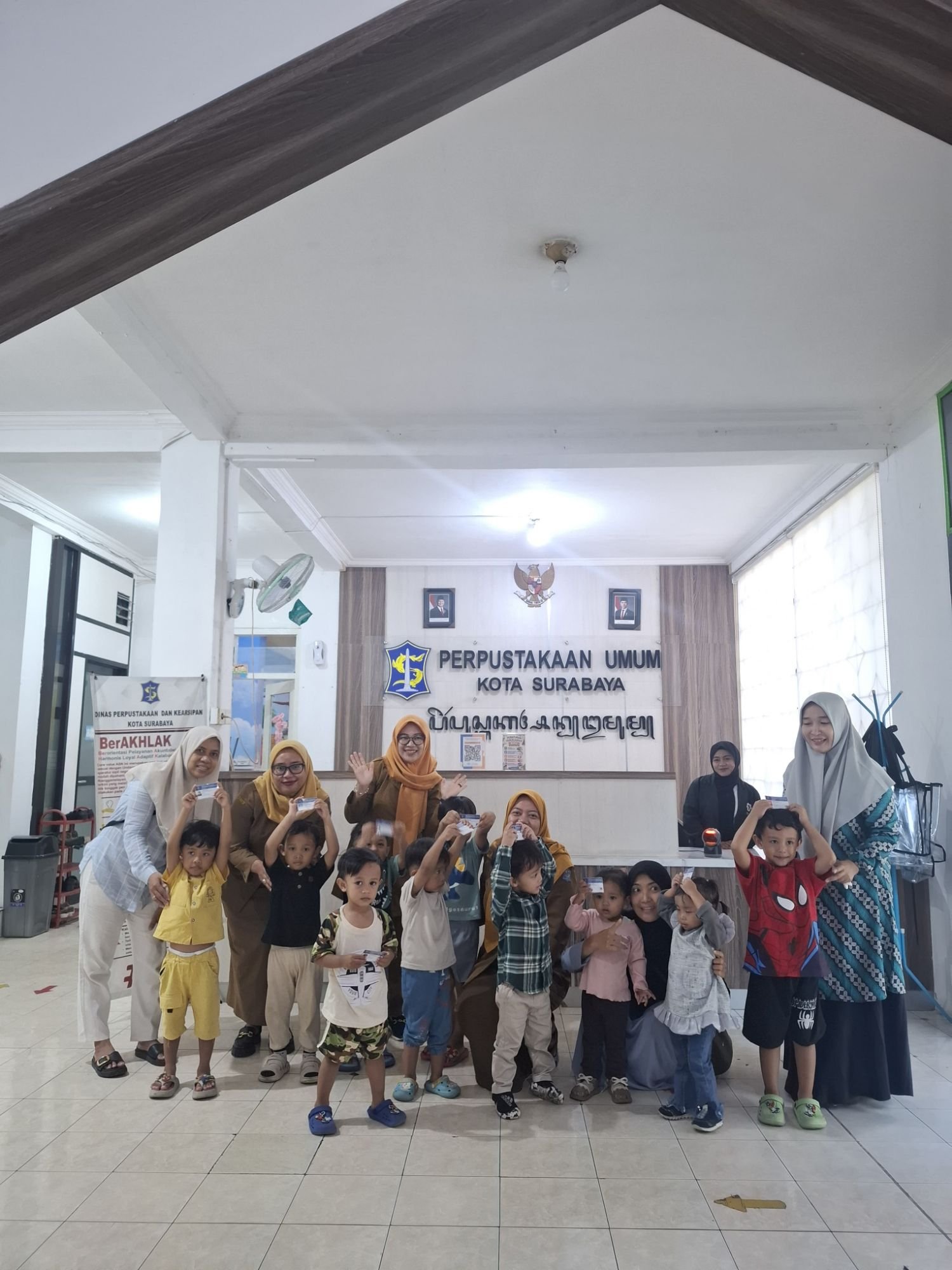 DI ERA DIGITAL, PERPUSTAKAAN RUNGKUT SURABAYA TETAP RAMAI PENGUNJUNG, JADI RUANG BELAJAR DAN LITERASI FAVORIT