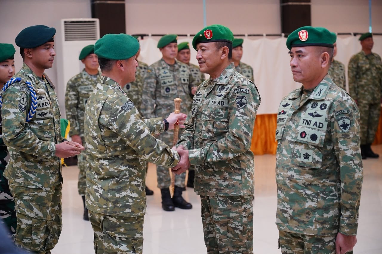 Kodam IX/Udayana Laksanakan Penyegaran Organisasi Melalui Sertijab Pejabat Satuan