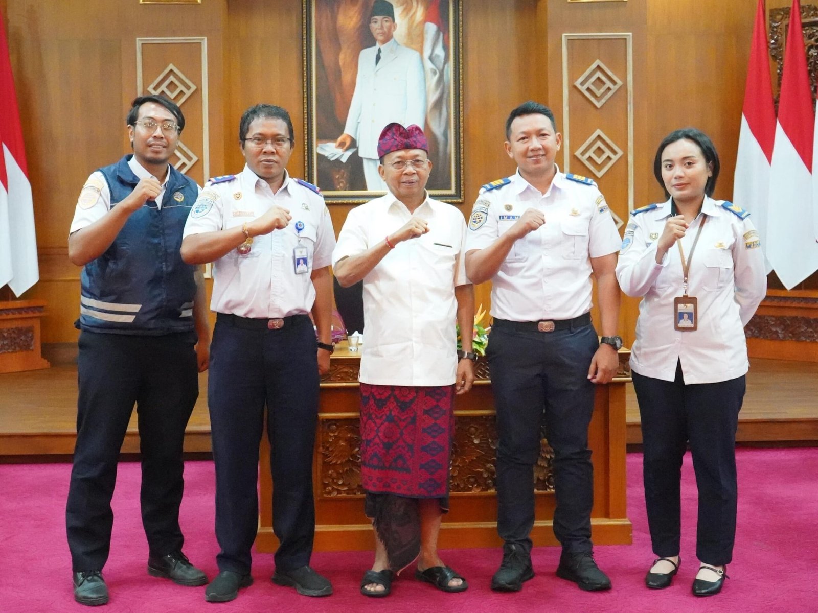 Trip Kapal ke Nusa Penida Diusulkan Ditambah, Gubernur Koster: Pasokan Lancar, Harga Bisa Stabil