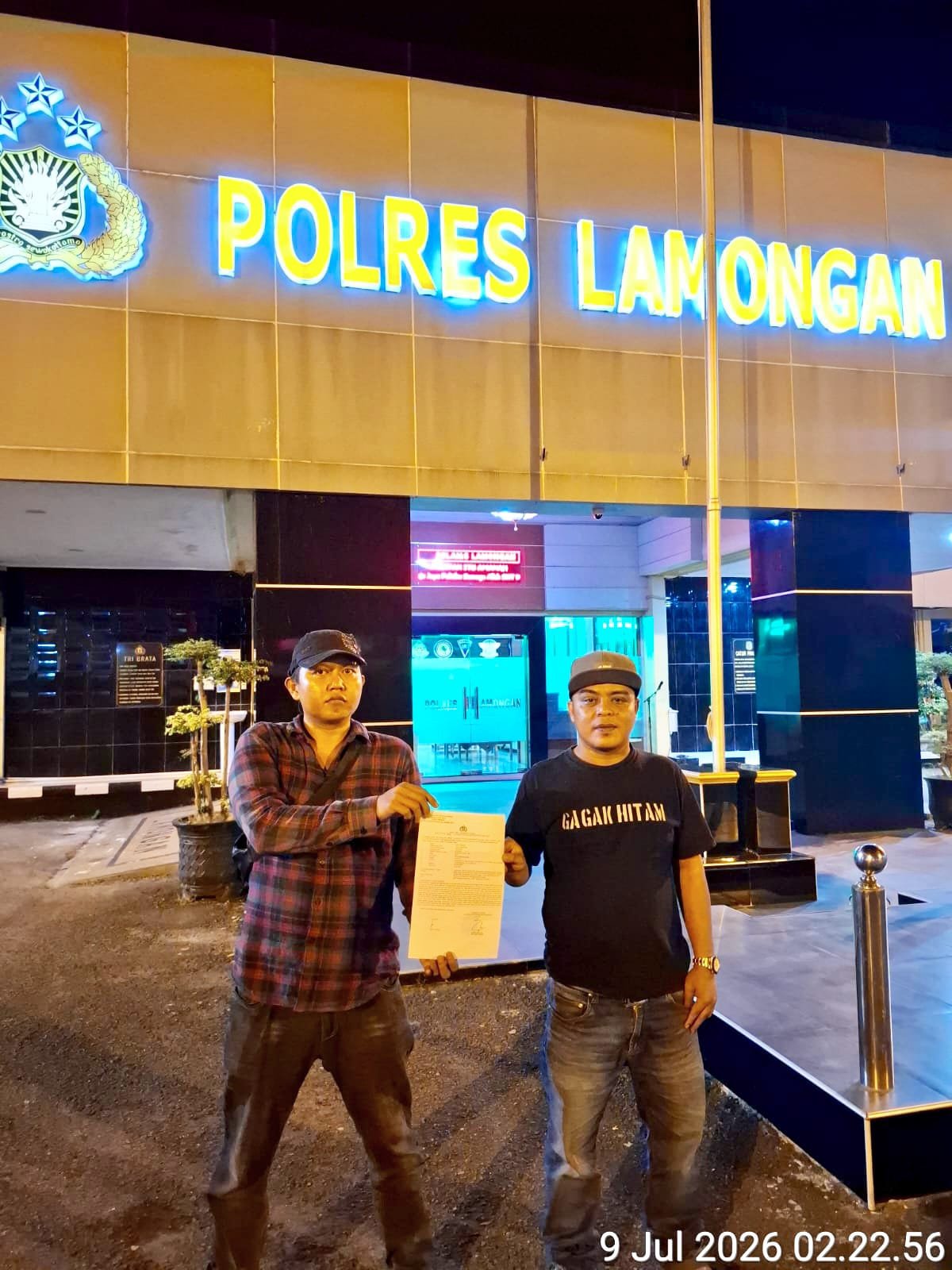 Buntut Investigasi Dugaan Penimbunan Solar, Dua Wartawan di Lamongan Dikeroyok dan Diancam Celurit