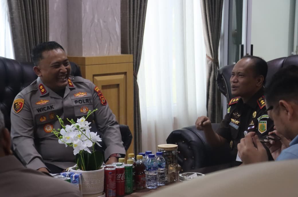 Kapolres Tanjab Barat Silaturahmi ke Kajari, Perkuat Sinergitas Penegakan Hukum