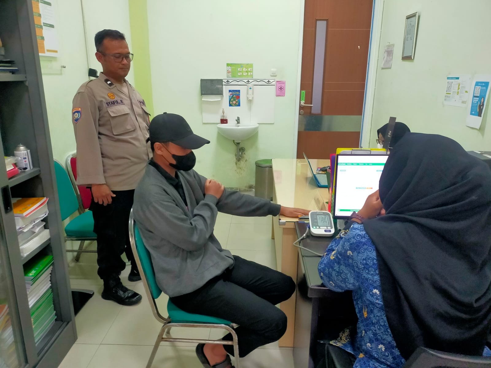 Video Viral Pria Bugil Terima Pesanan Ojol di Sidoarjo, Polisi dan Pemerintah Desa Fokus Pembinaan serta Pemeriksaan Kesehatan