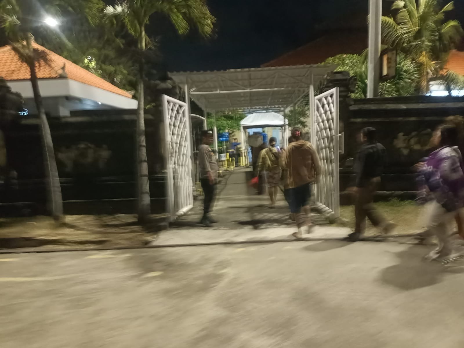 Polsek Benoa Lakukan Pengamanan & Pelayanan Optimal Kedatangan KM AWU