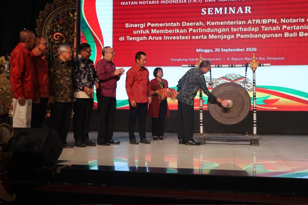 Koster Soroti Tekanan Investasi terhadap Lahan Pertanian Bali: “Jangan karena Uang Kita Mengorbankan Bali”