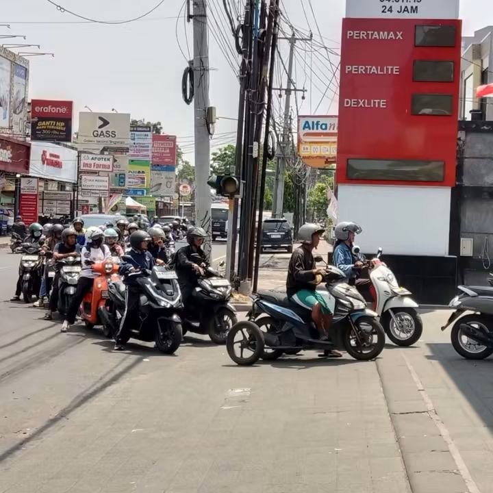 Atasi Antrean BBM di Bali, Pertamina Terapkan Distribusi Pertalite Kemasan