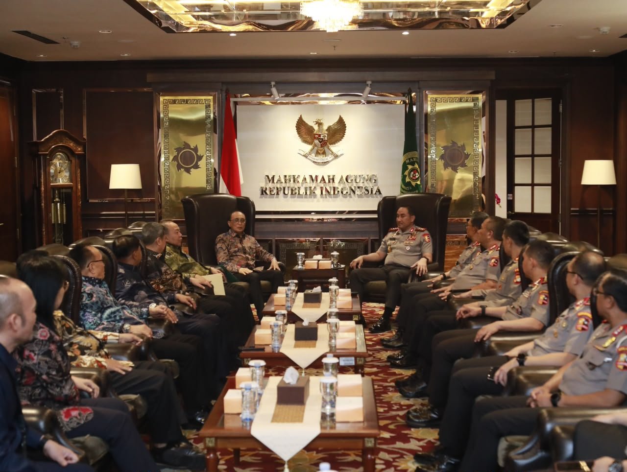 Kapolri Suyudi Ario Seto Kunjungi Mahkamah Agung, Perkuat Kolaborasi Penegakan Hukum